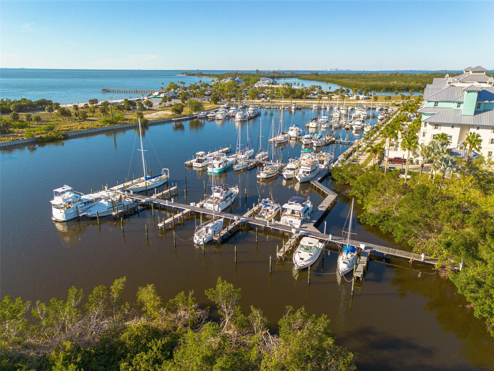 418 BAHIA BEACH BLVD, RUSKIN, FL, 33570