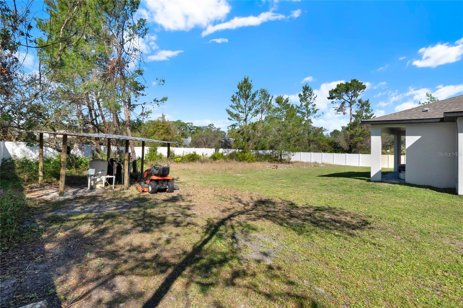 29127 OLD ML E, TAVARES, FL, 32778