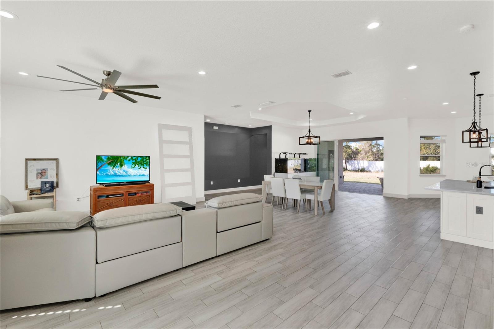 29127 OLD ML E, TAVARES, FL, 32778