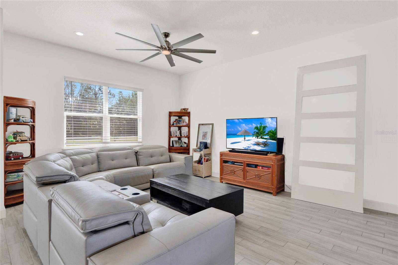 29127 OLD ML E, TAVARES, FL, 32778
