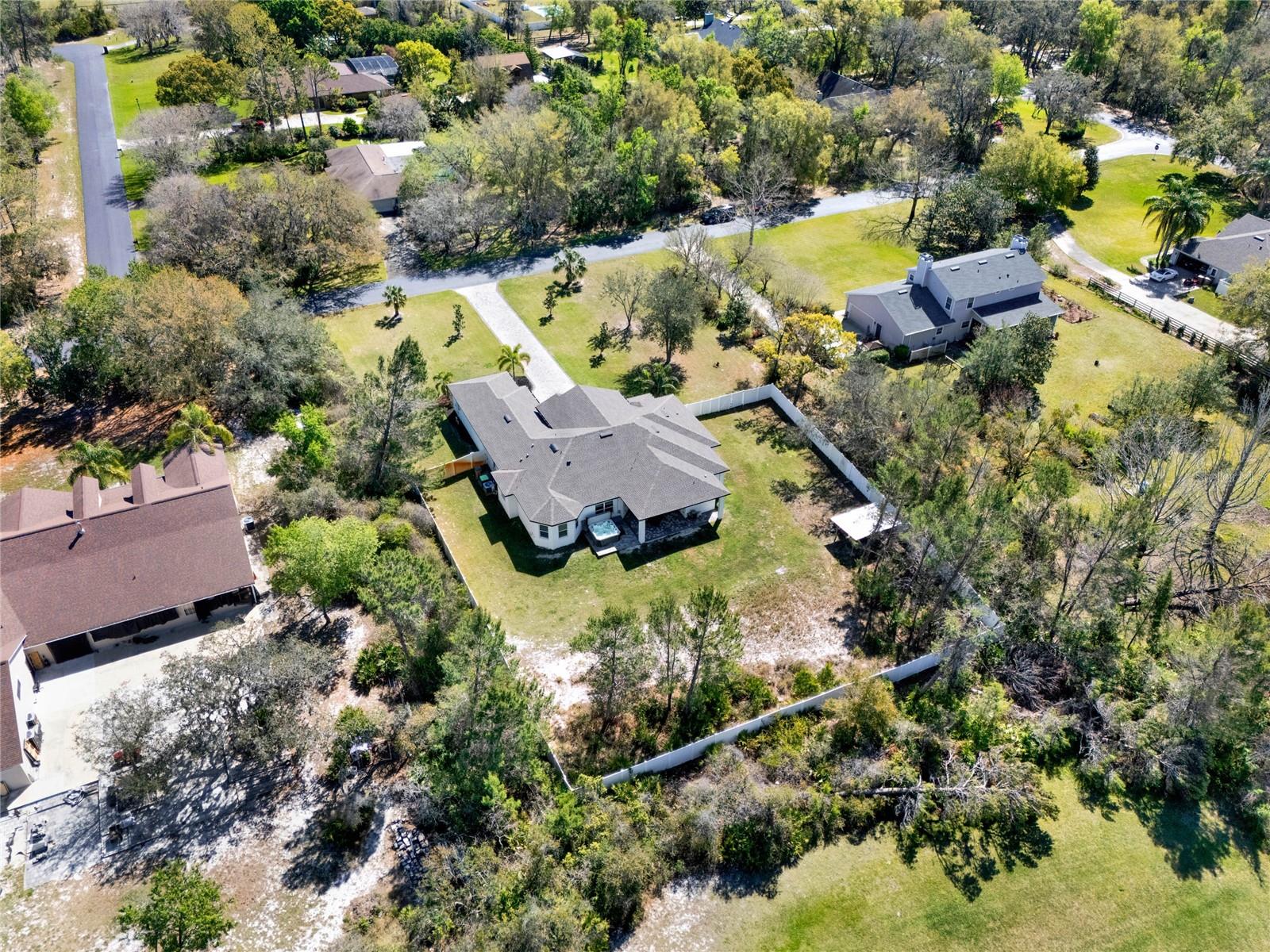 29127 OLD ML E, TAVARES, FL, 32778