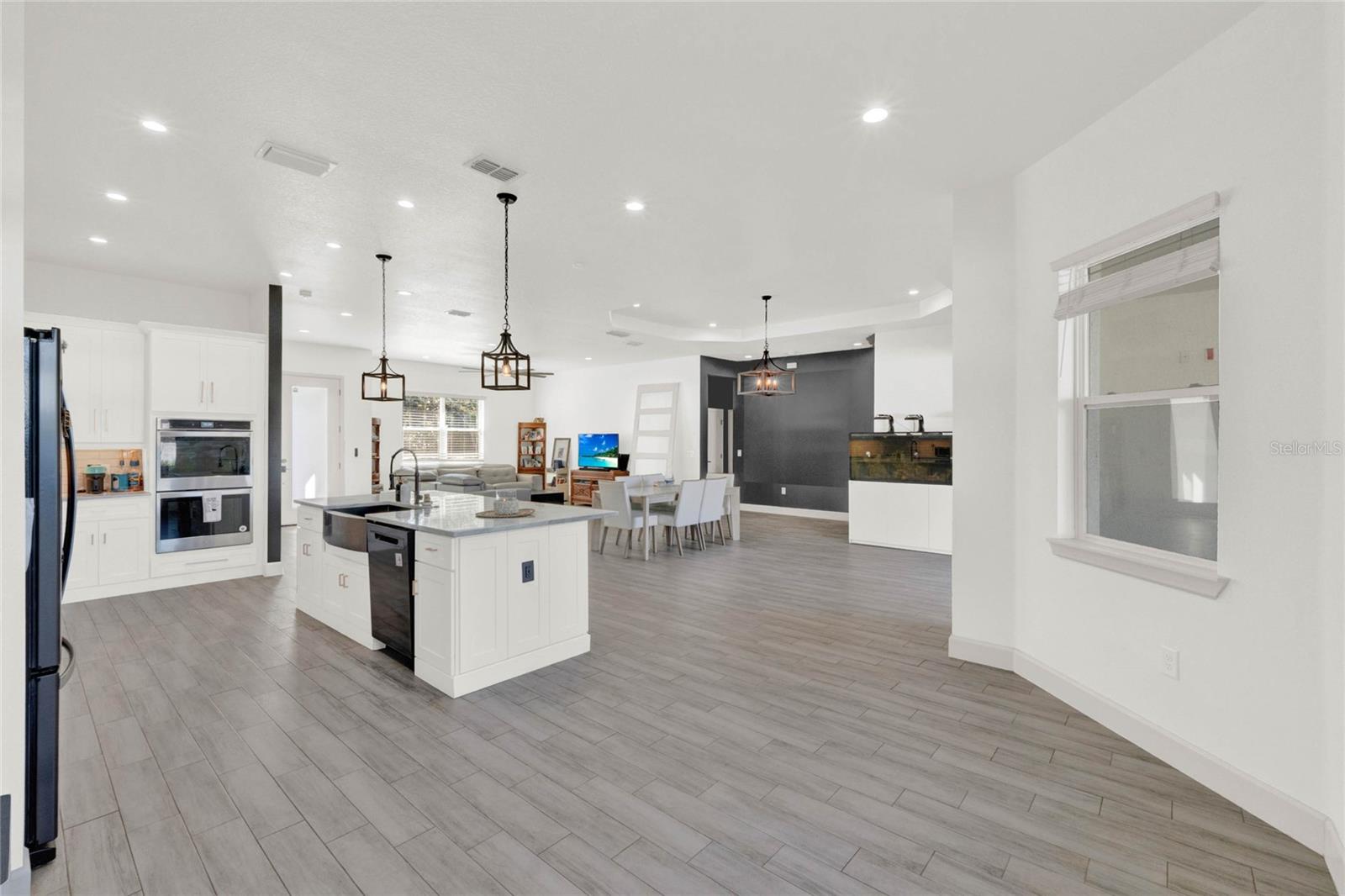 29127 OLD ML E, TAVARES, FL, 32778