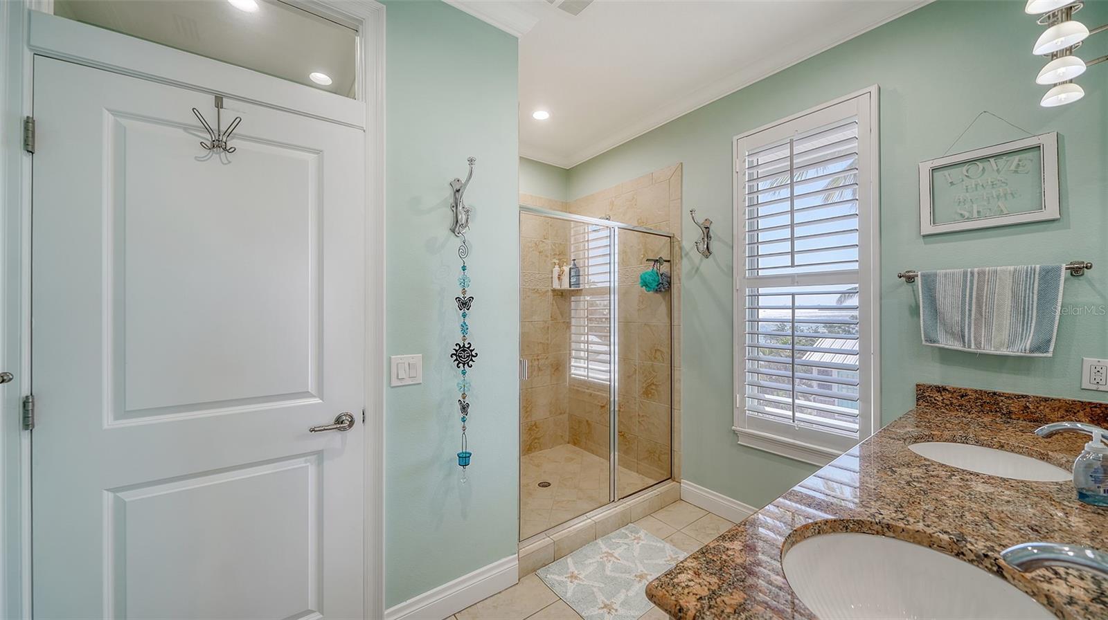314 BAY DR S #5, BRADENTON BEACH, FL, 34217