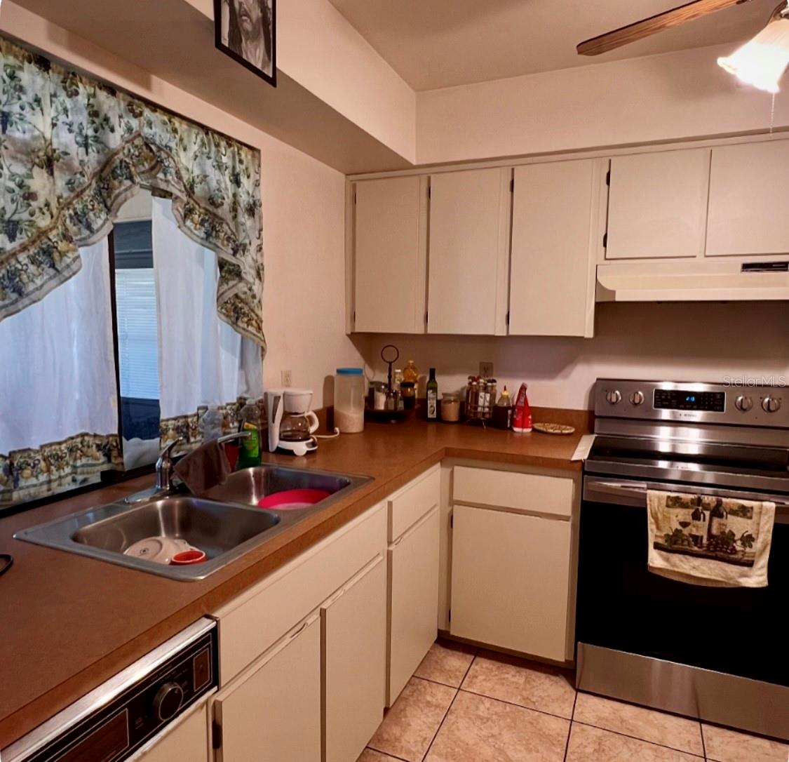 604 TRADEWINDS DR, DELTONA, FL, 32738