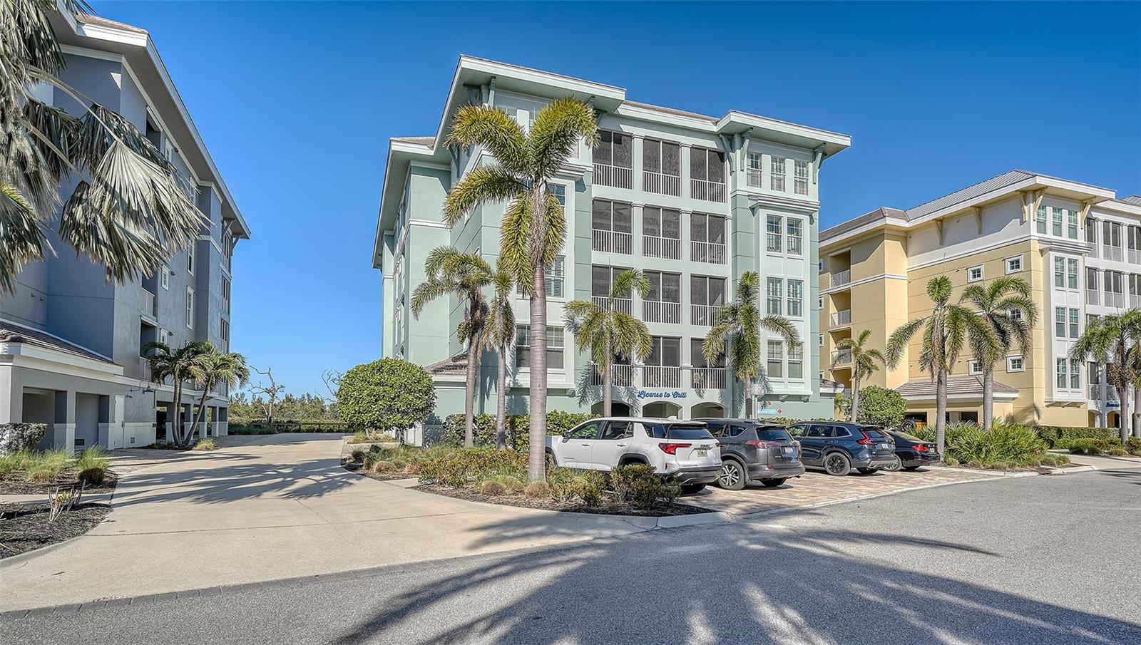 388 ARUBA CIR #201, BRADENTON, FL, 34209