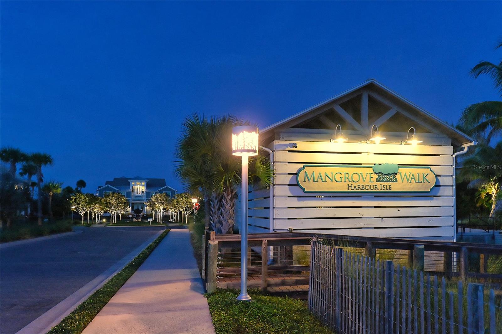 388 ARUBA CIR #201, BRADENTON, FL, 34209