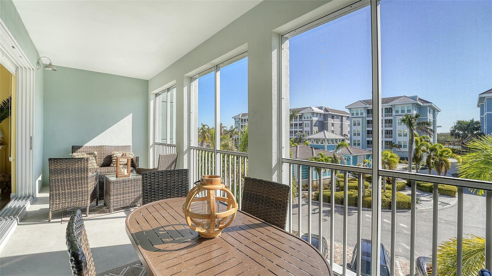 388 ARUBA CIR #201, BRADENTON, FL, 34209