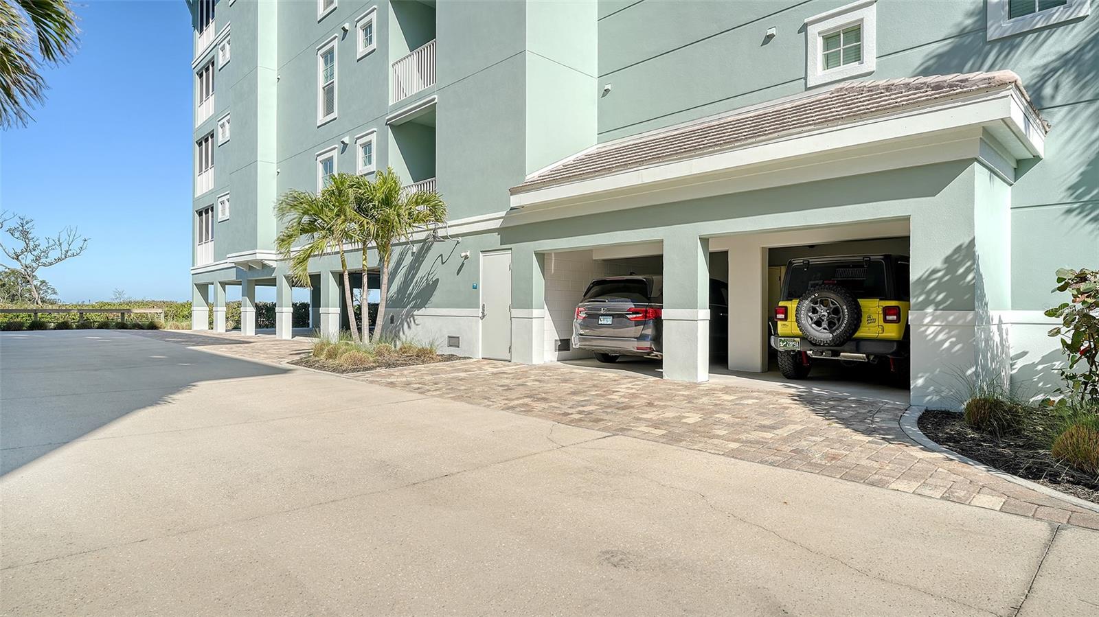 388 ARUBA CIR #201, BRADENTON, FL, 34209