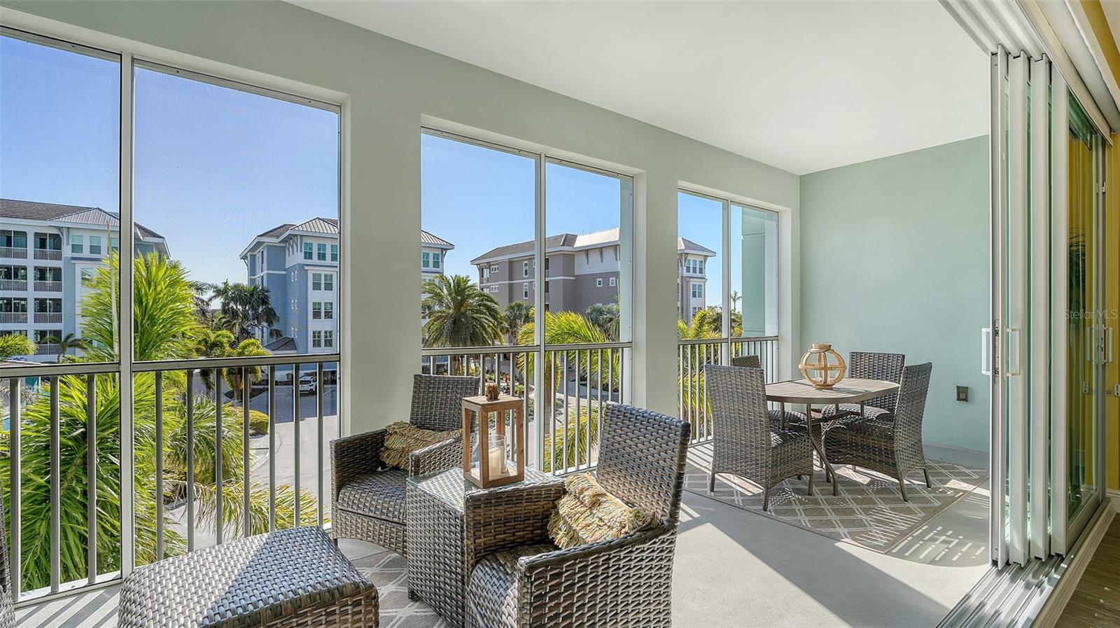 388 ARUBA CIR #201, BRADENTON, FL, 34209