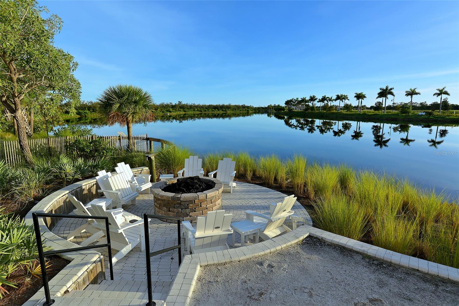 388 ARUBA CIR #201, BRADENTON, FL, 34209