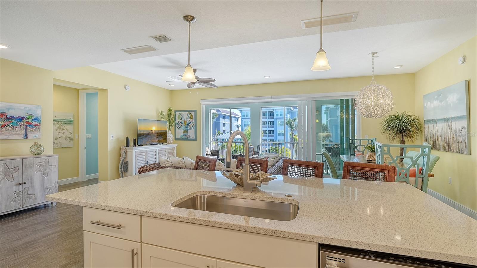 388 ARUBA CIR #201, BRADENTON, FL, 34209