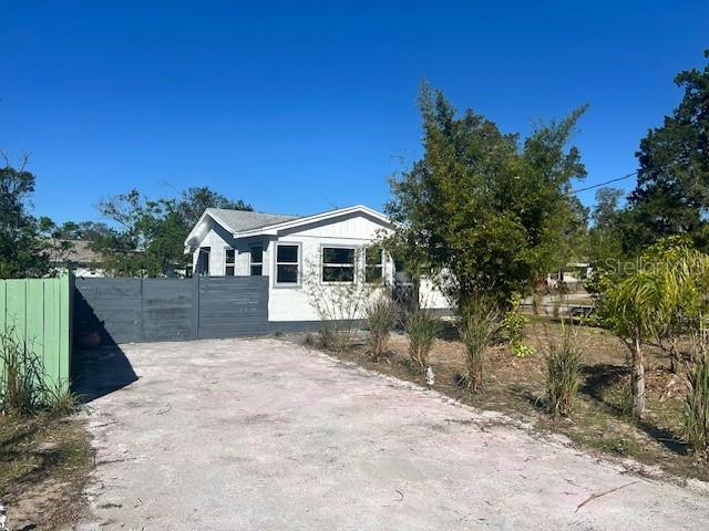 300 S HIGHLAND AVE, TARPON SPRINGS, FL, 34689