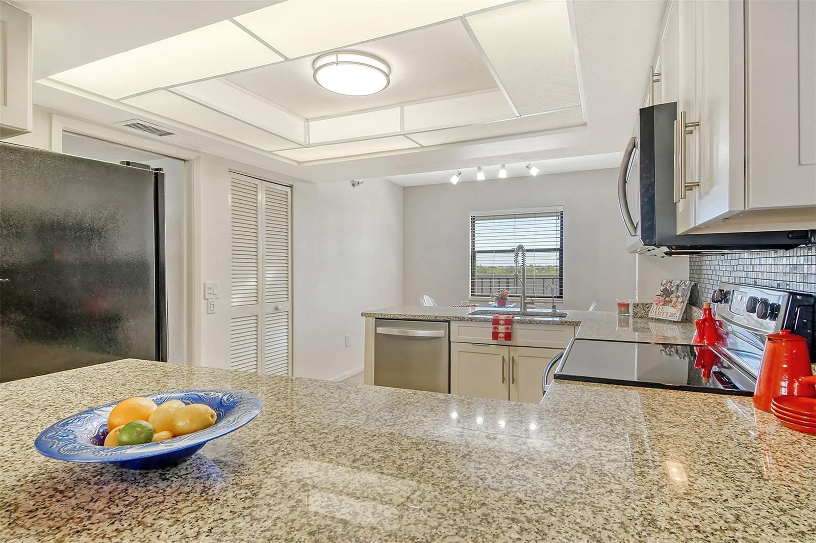 755 S PALM AVENUE #604, SARASOTA, FL, 34236