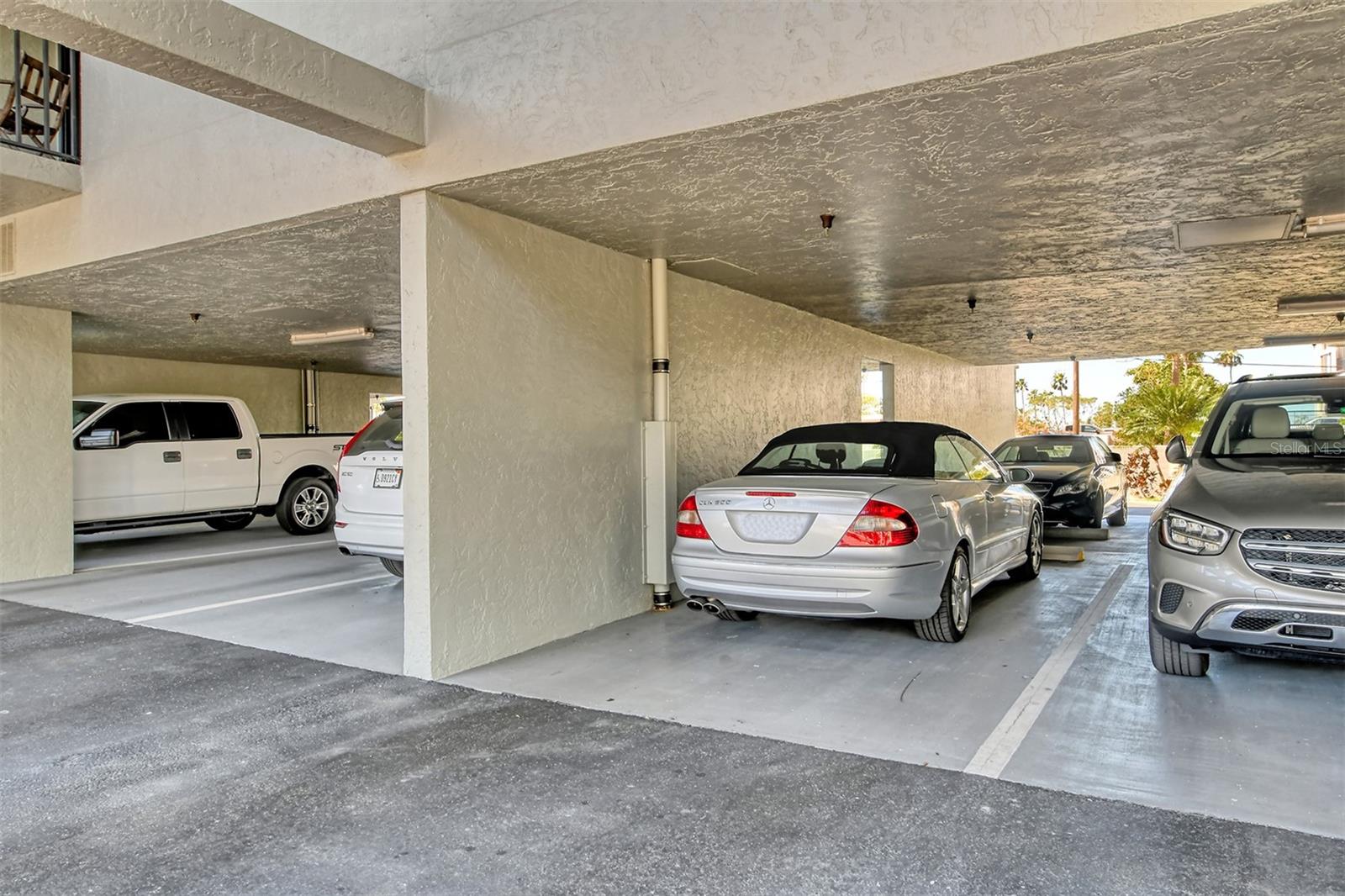 755 S PALM AVENUE #604, SARASOTA, FL, 34236
