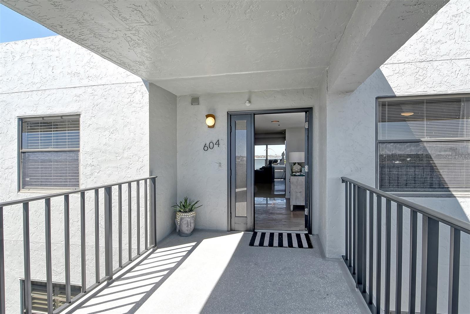 755 S PALM AVENUE #604, SARASOTA, FL, 34236