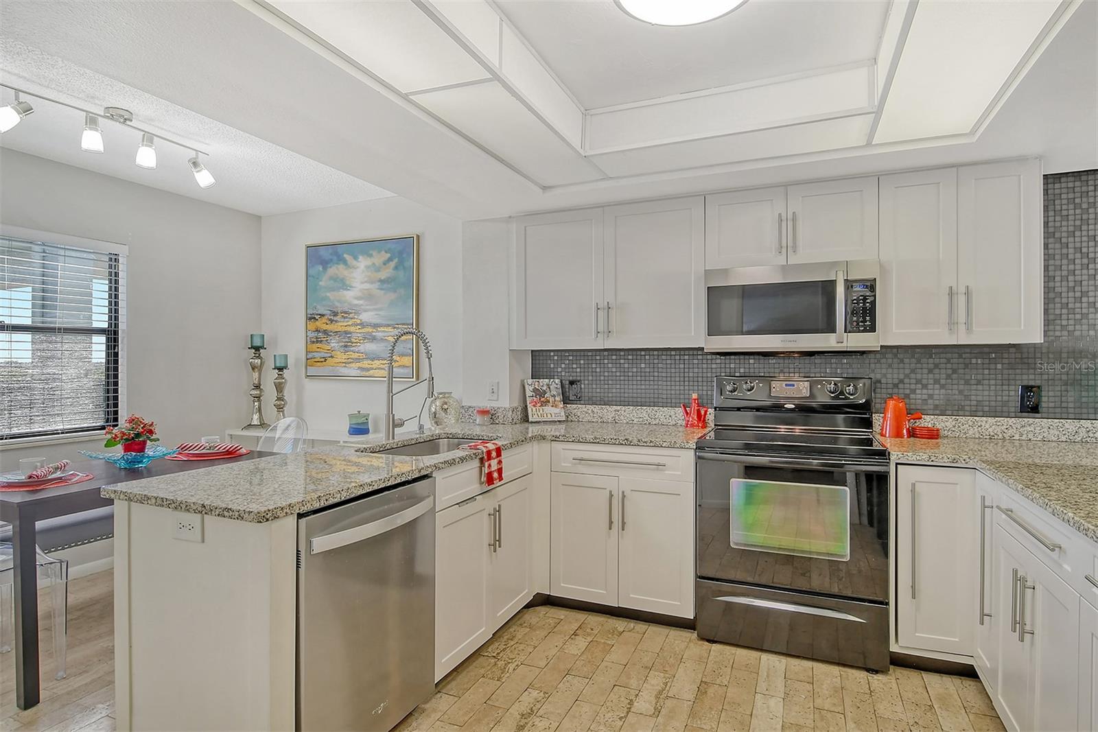 755 S PALM AVENUE #604, SARASOTA, FL, 34236