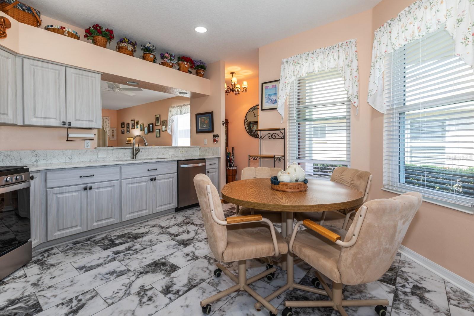 27121 GREENFLY ORCHID LN, LEESBURG, FL, 34748