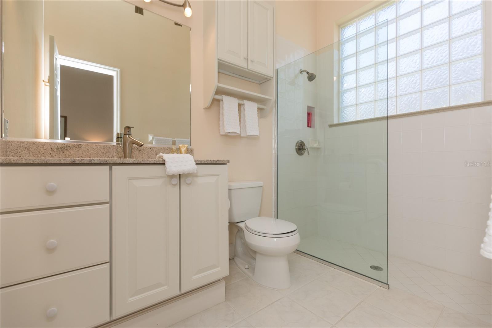 8 CORDOBA CT, PALM COAST, FL, 32137