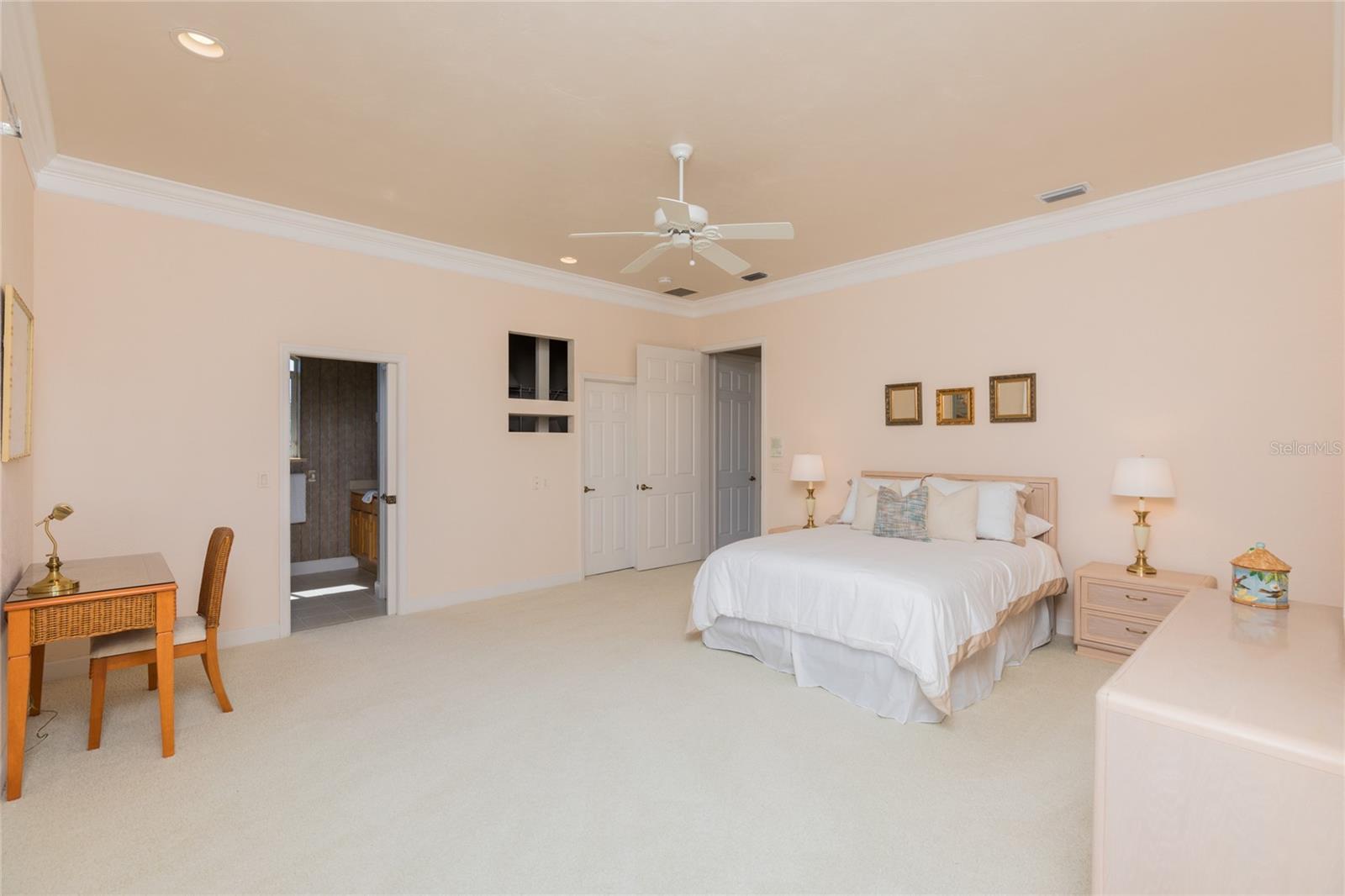 8 CORDOBA CT, PALM COAST, FL, 32137