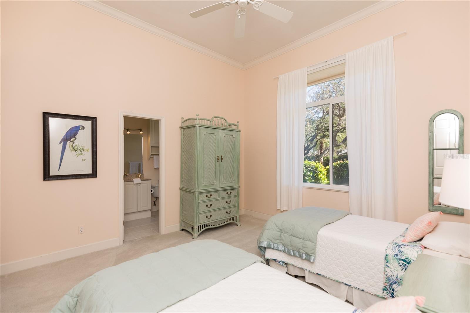 8 CORDOBA CT, PALM COAST, FL, 32137