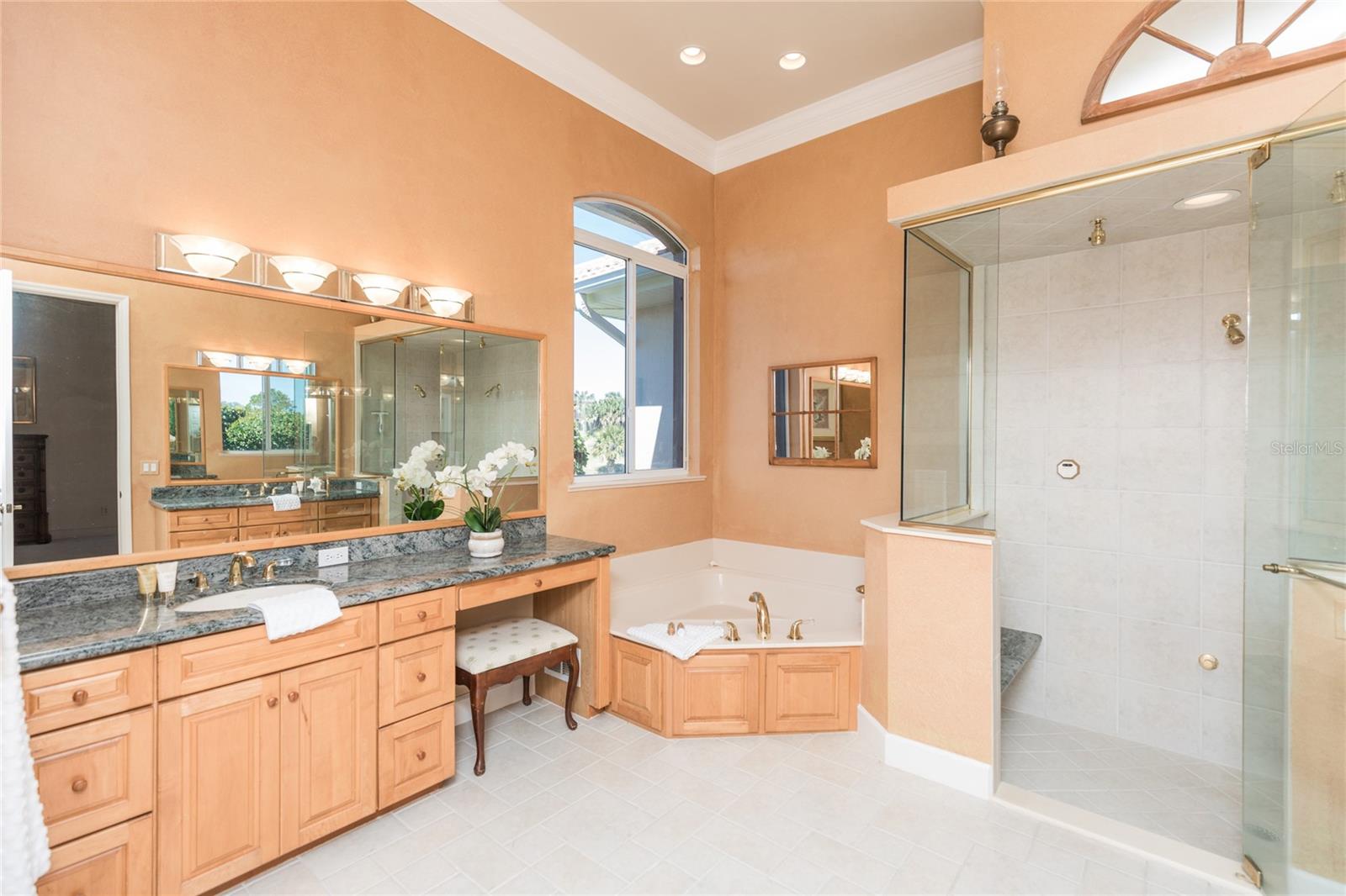 8 CORDOBA CT, PALM COAST, FL, 32137