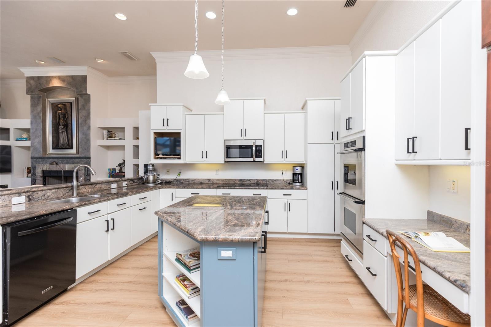 8 CORDOBA CT, PALM COAST, FL, 32137