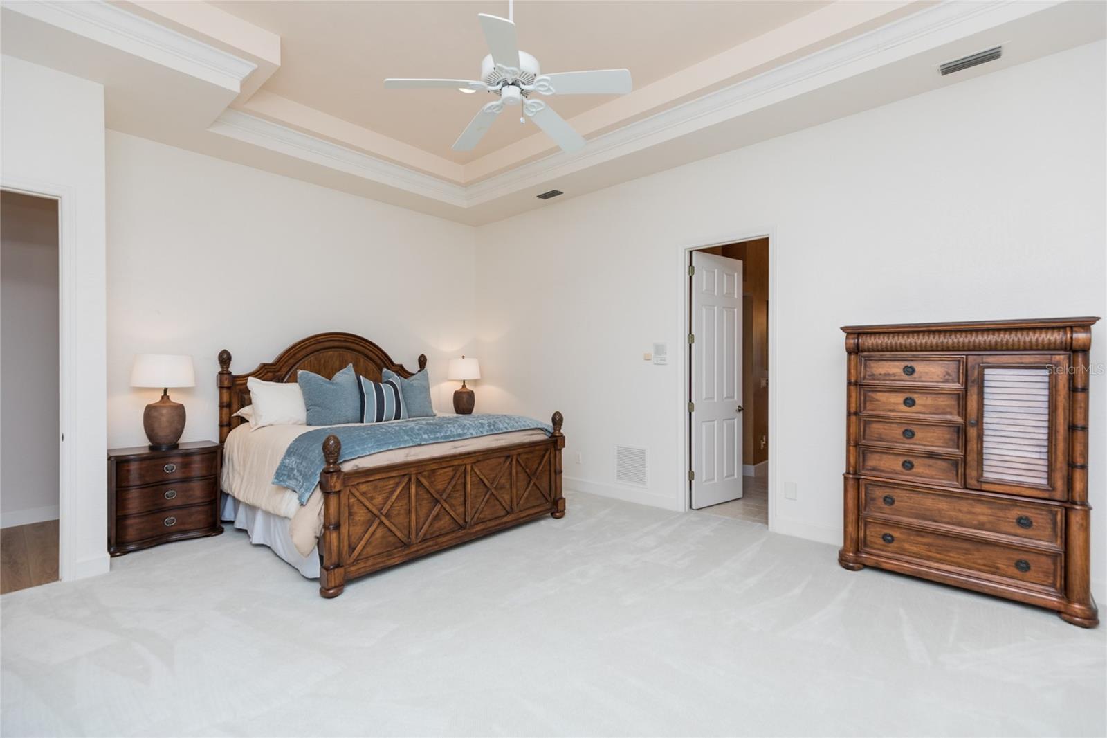8 CORDOBA CT, PALM COAST, FL, 32137