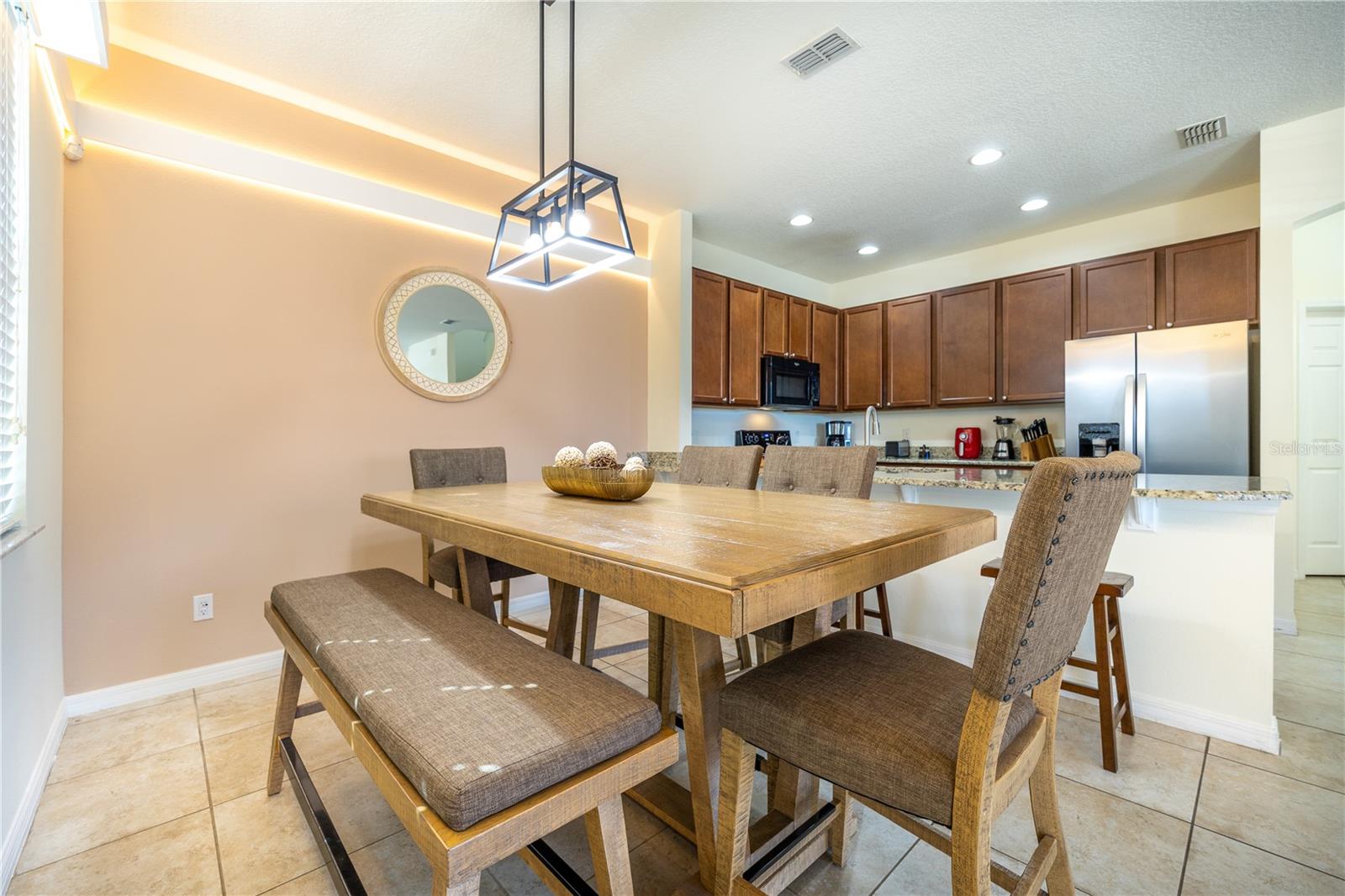 561 LAS FUENTES DR, KISSIMMEE, FL, 34746