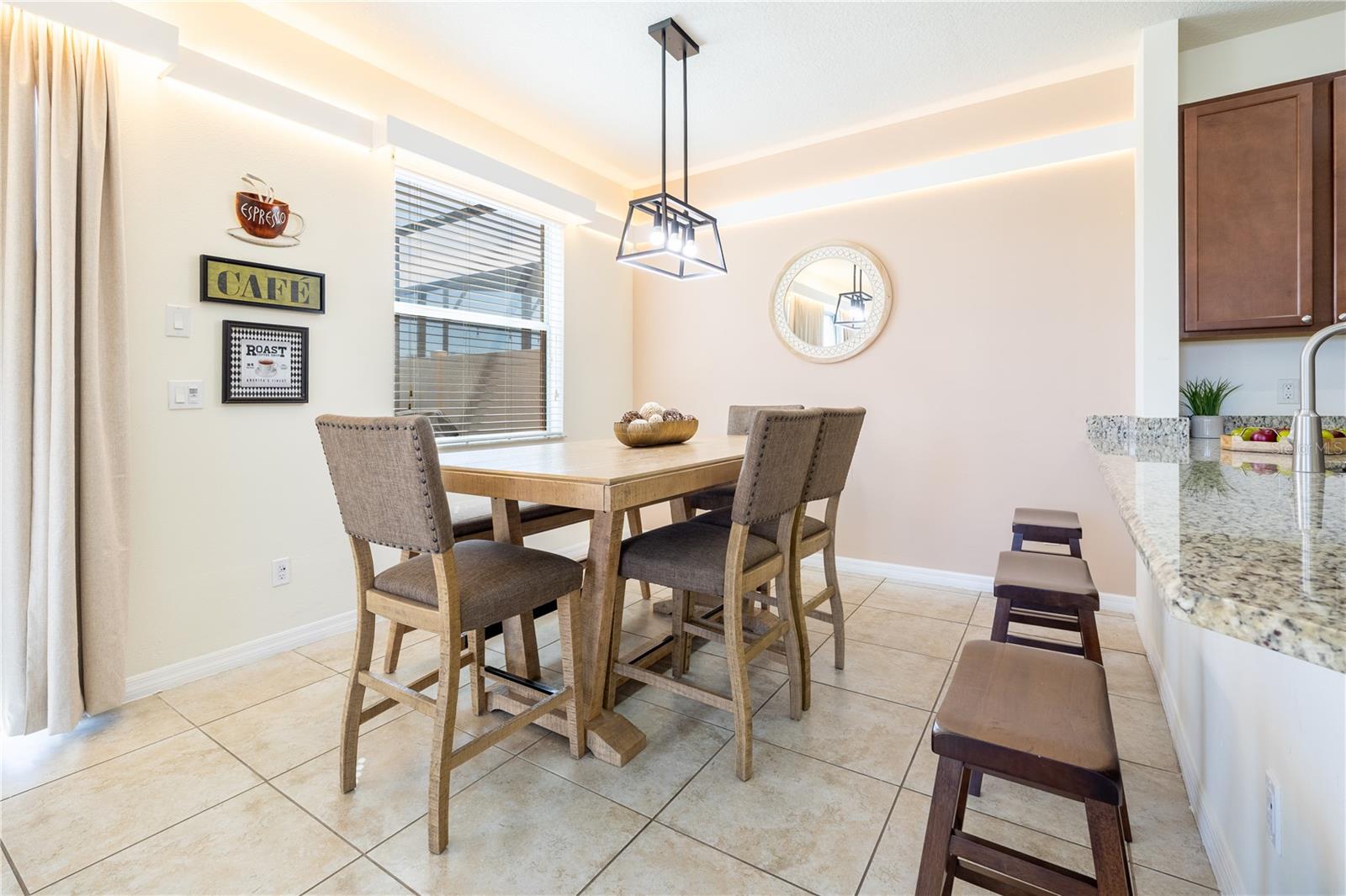 561 LAS FUENTES DR, KISSIMMEE, FL, 34746