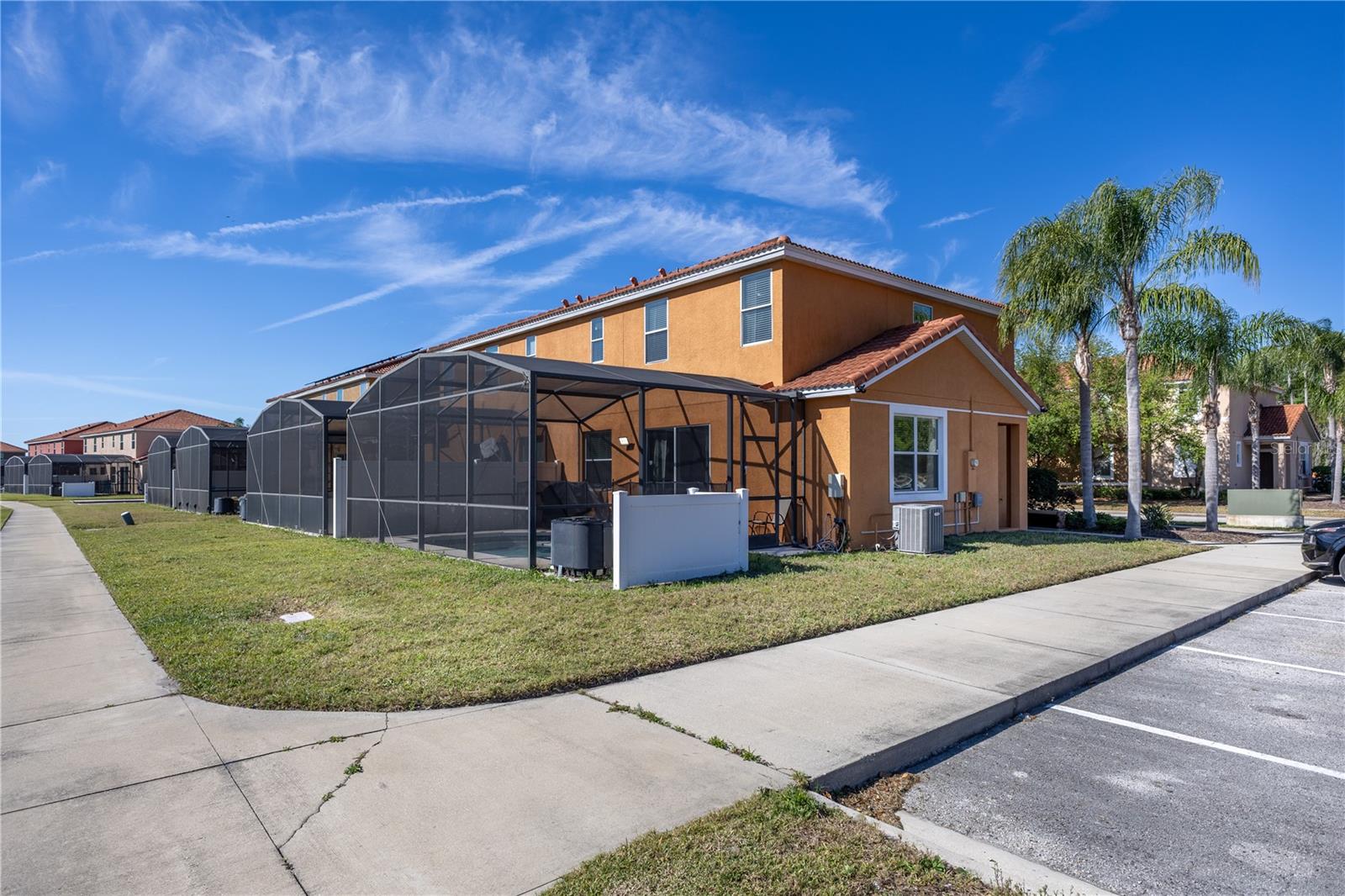 561 LAS FUENTES DR, KISSIMMEE, FL, 34746