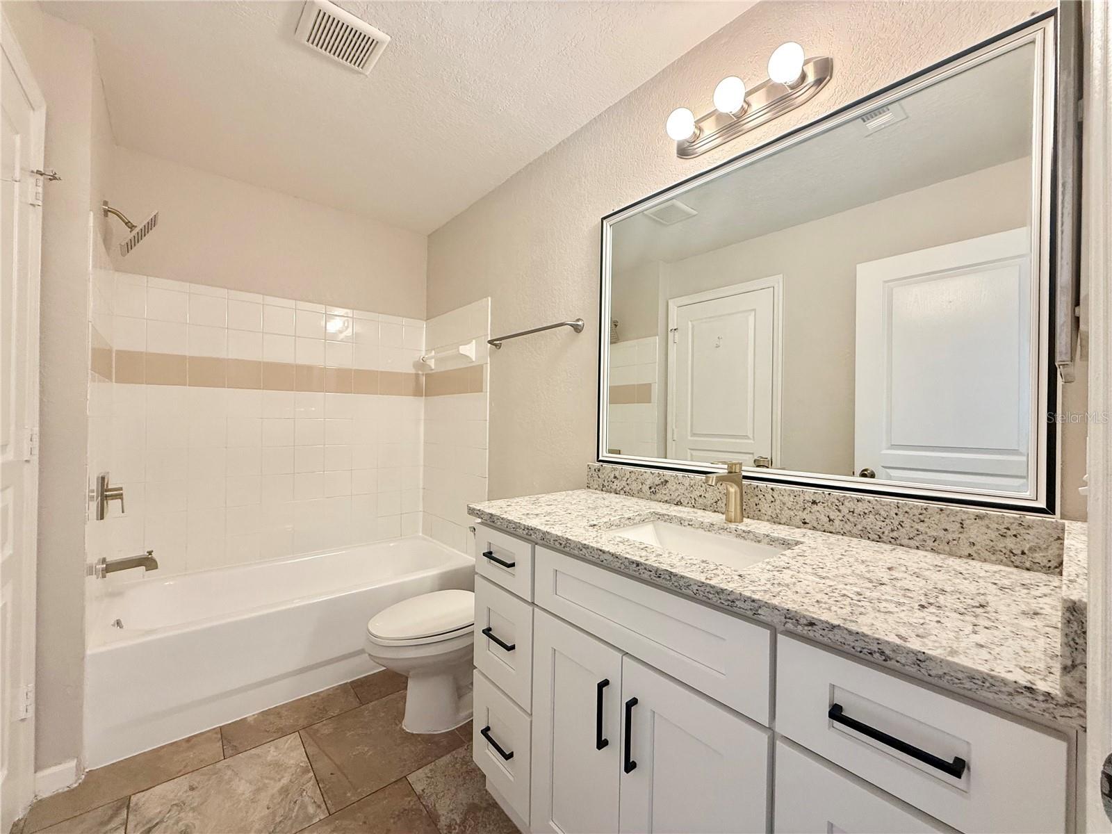 17114 CARRINGTON PARK DR #207, TAMPA, FL, 33647