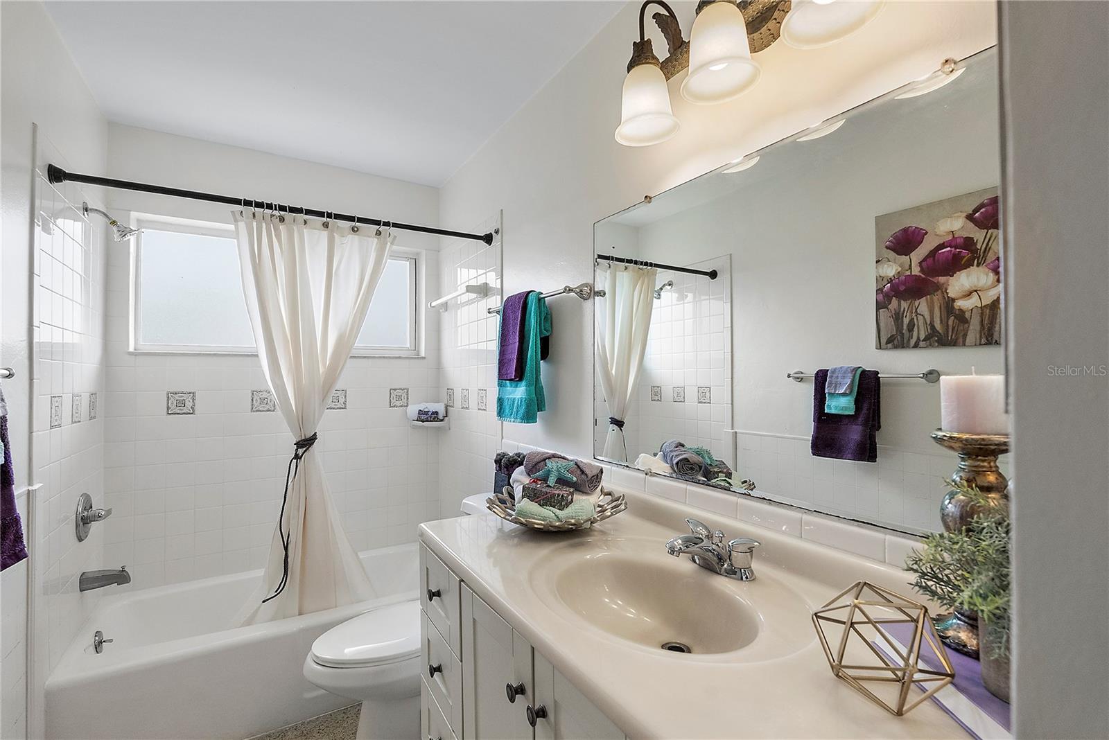 7911 N 2ND WAY N, ST PETERSBURG, FL, 33702