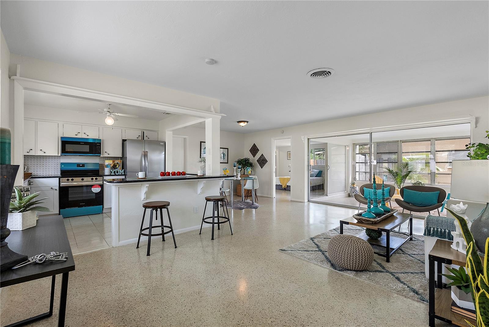7911 N 2ND WAY N, ST PETERSBURG, FL, 33702