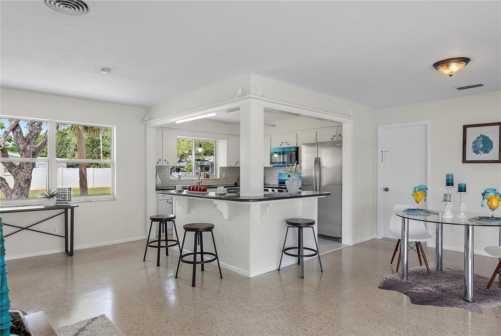 7911 N 2ND WAY N, ST PETERSBURG, FL, 33702