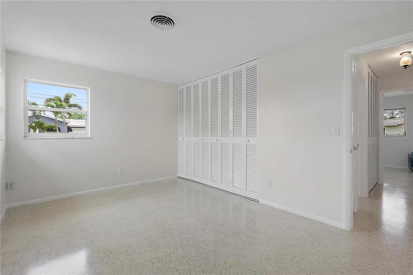 7911 N 2ND WAY N, ST PETERSBURG, FL, 33702
