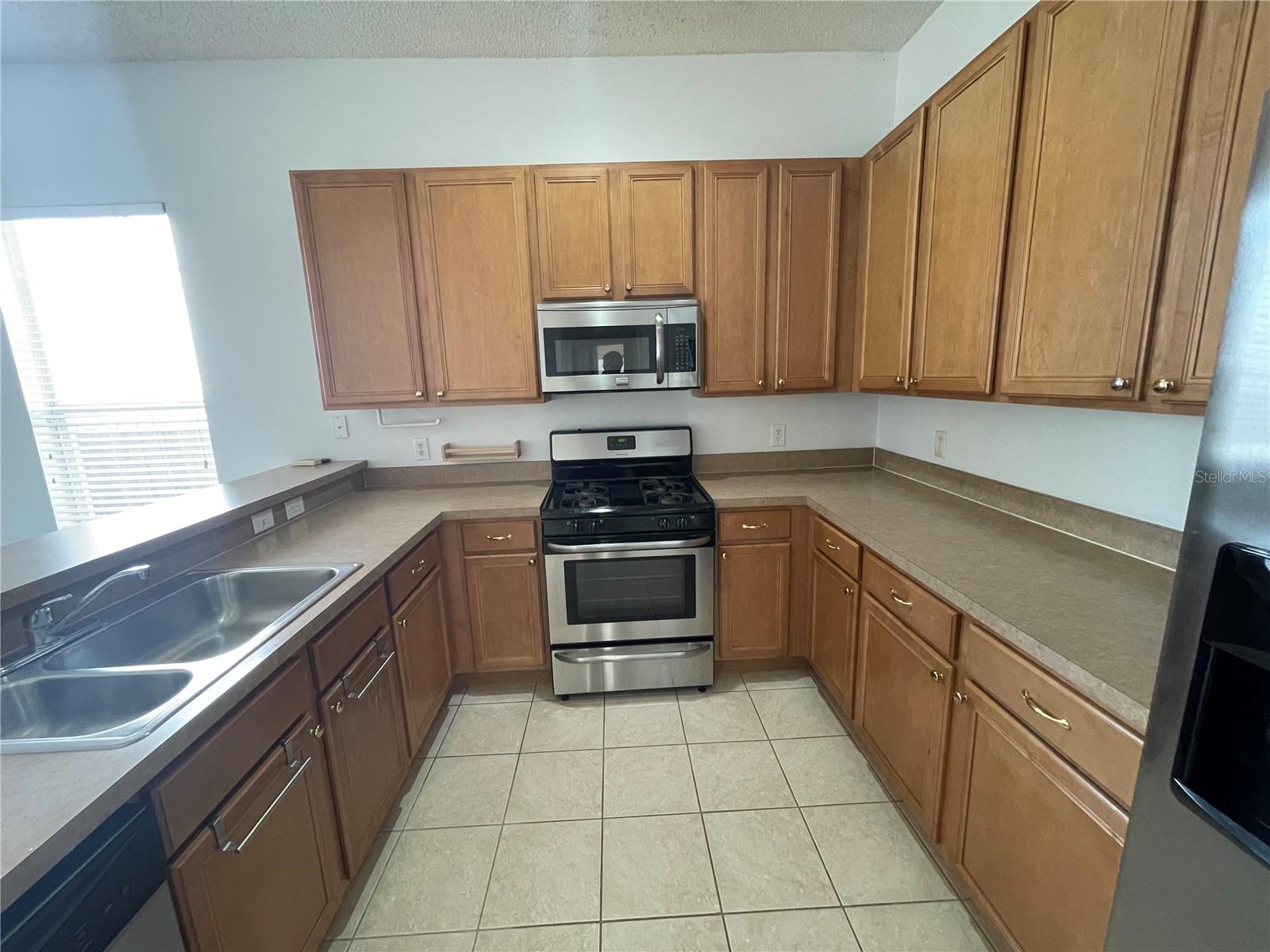 1352 ROYAL SAINT GEORGE DR, ORLANDO, FL, 32828