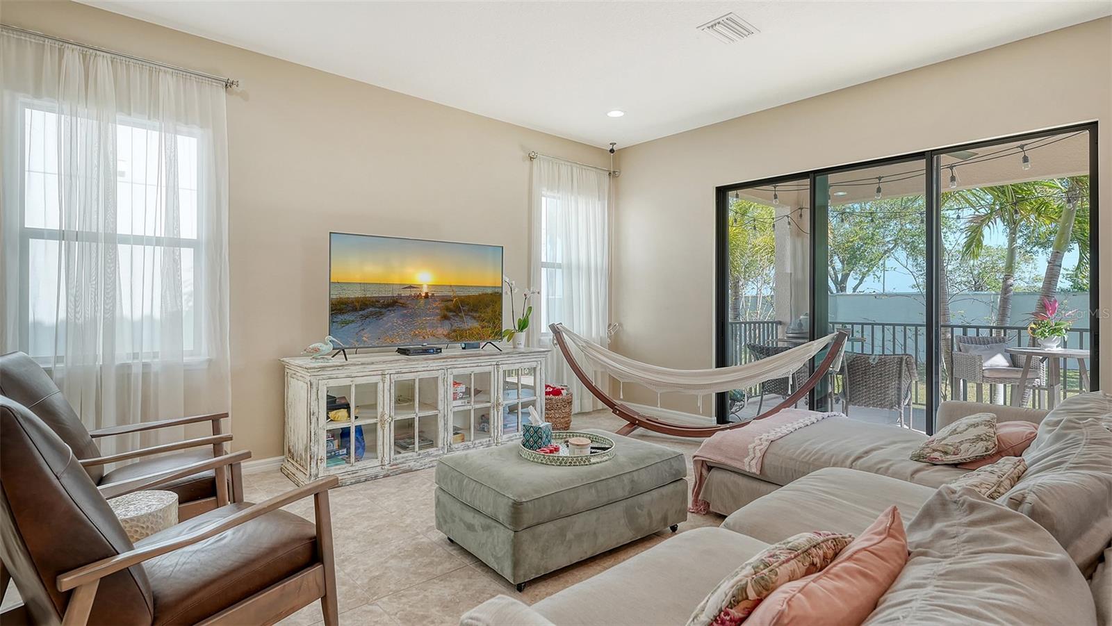 5723 TITLE ROW DR, BRADENTON, FL, 34210