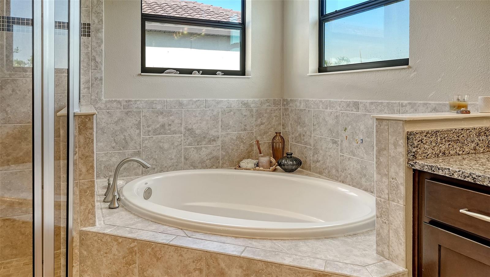 5723 TITLE ROW DR, BRADENTON, FL, 34210