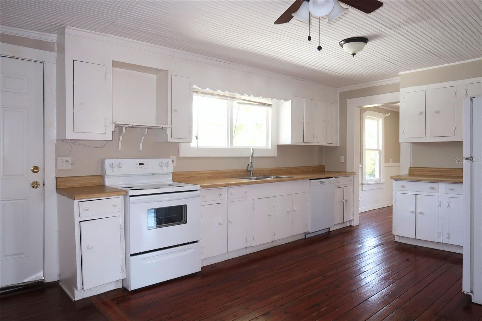 5131 19TH ST, ZEPHYRHILLS, FL, 33542