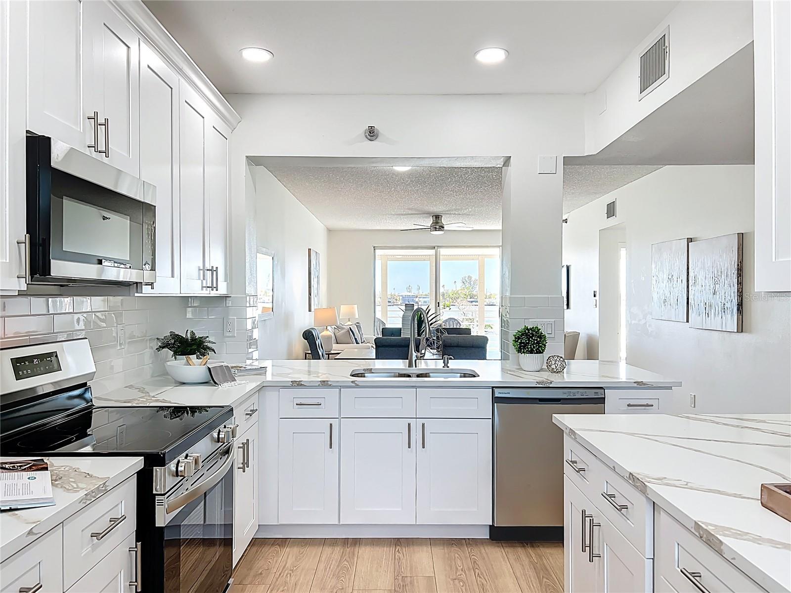 7862 SAILBOAT KEY BLVD S #103, SOUTH PASADENA, FL, 33707
