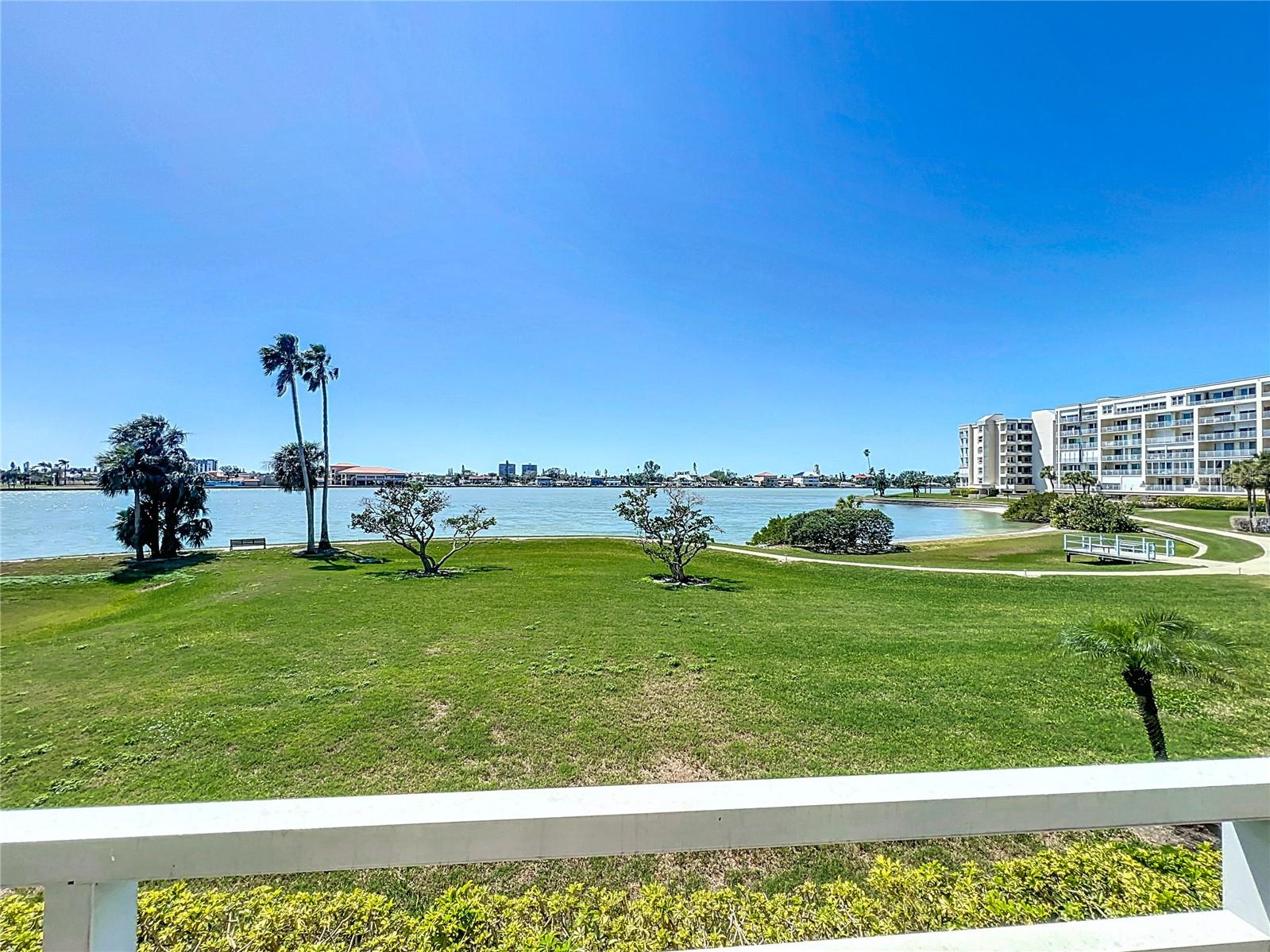7862 SAILBOAT KEY BLVD S #103, SOUTH PASADENA, FL, 33707