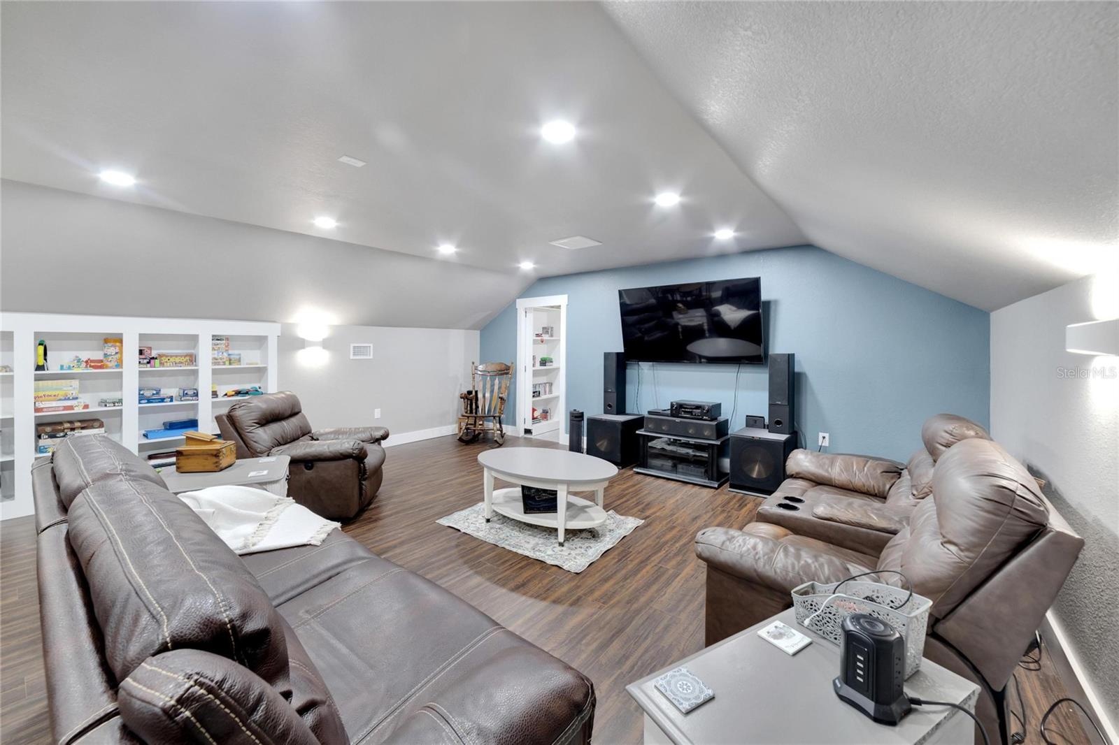 9017 S COUNTY LINE RD, LITHIA, FL, 33547