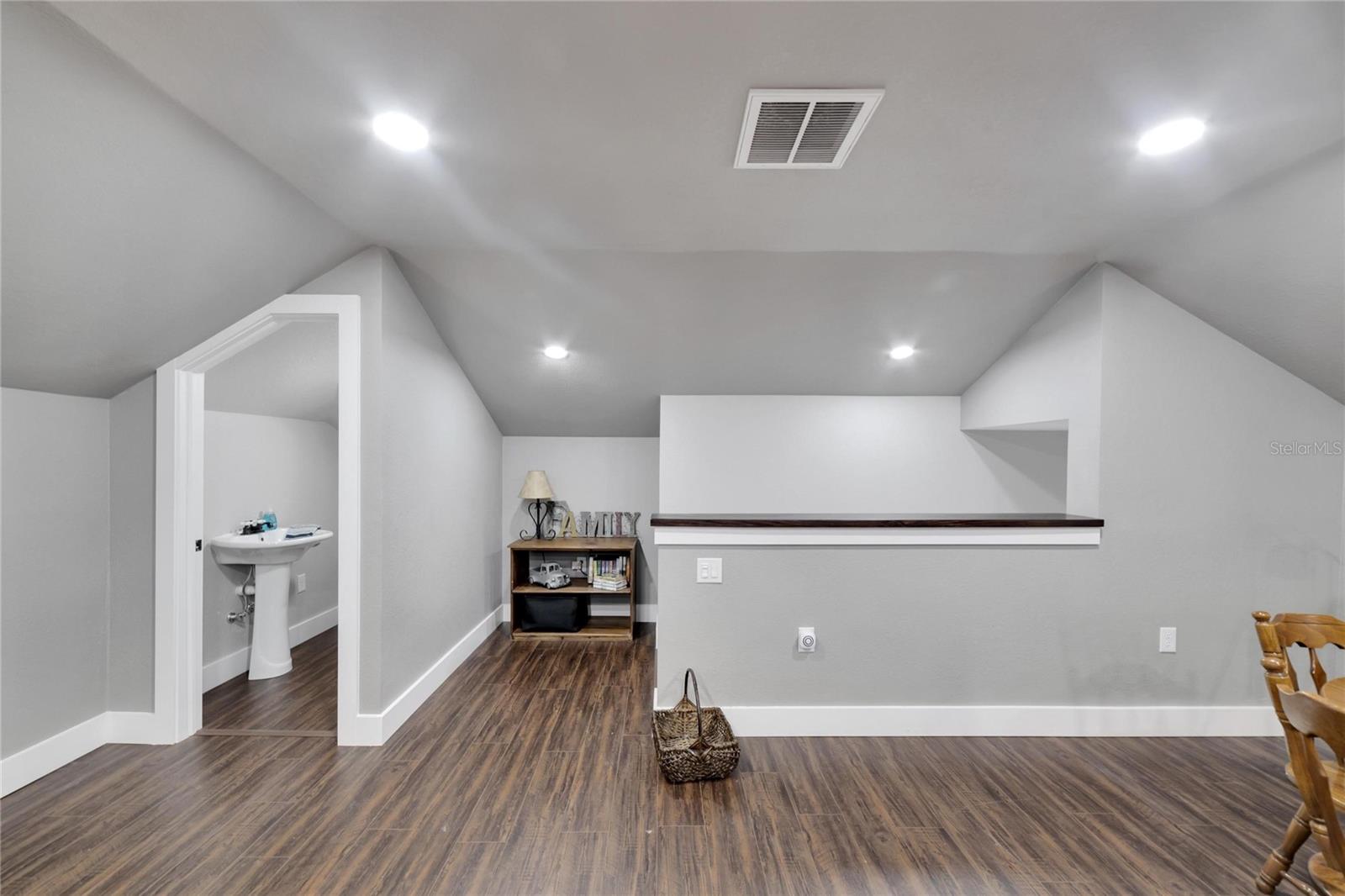 9017 S COUNTY LINE RD, LITHIA, FL, 33547