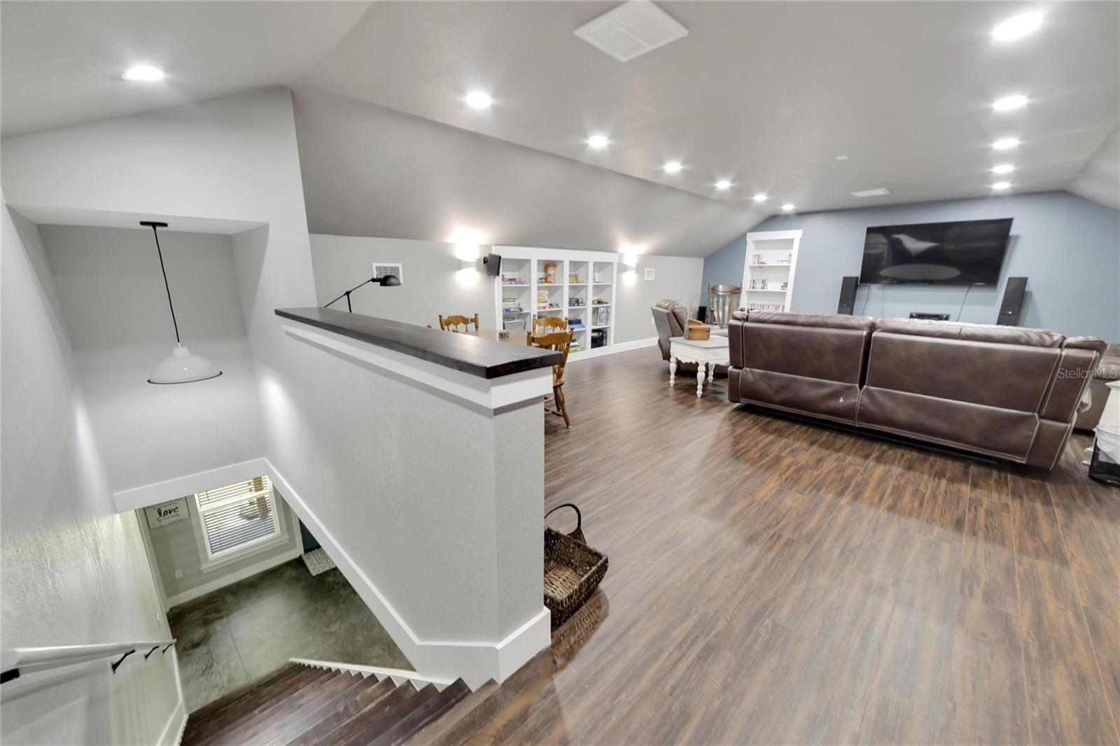9017 S COUNTY LINE RD, LITHIA, FL, 33547