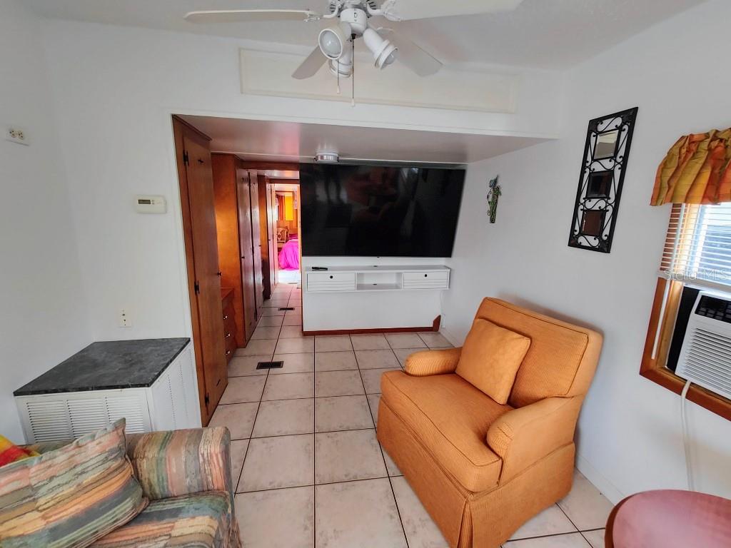 W7873778 Property Photo