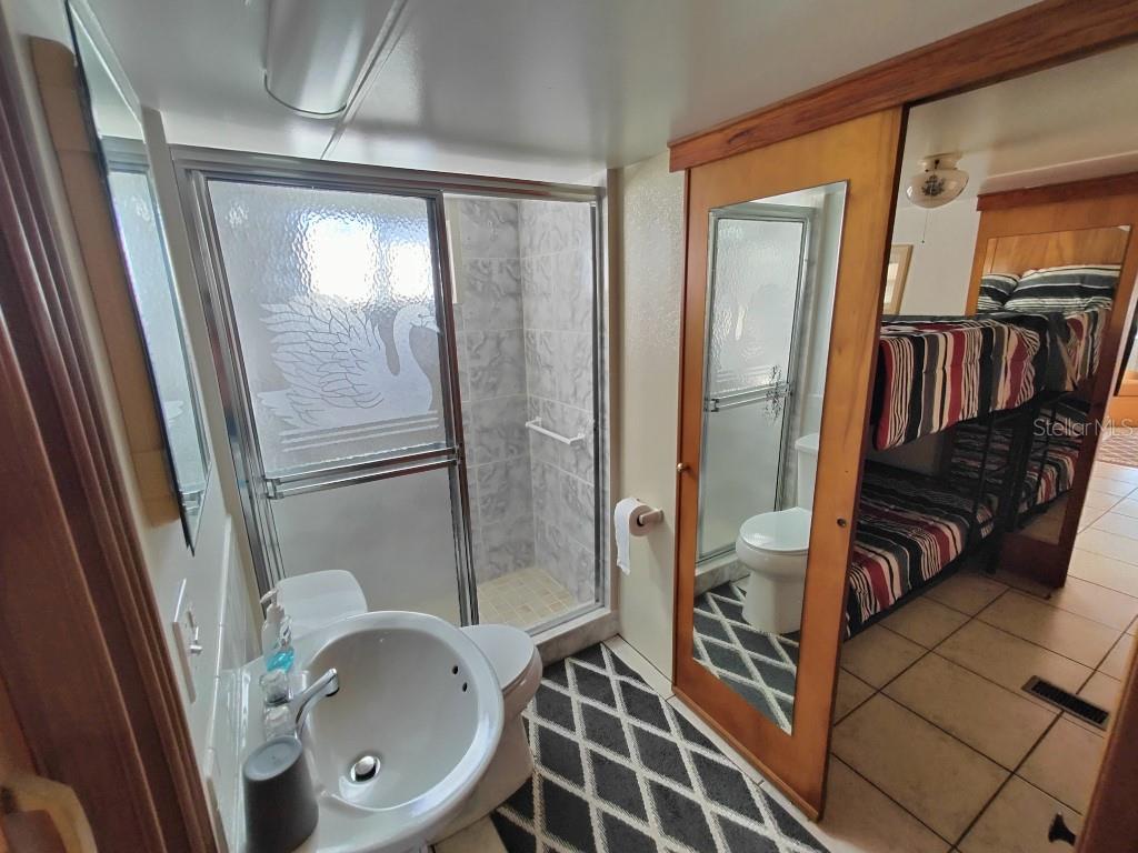 W7873778 Property Photo