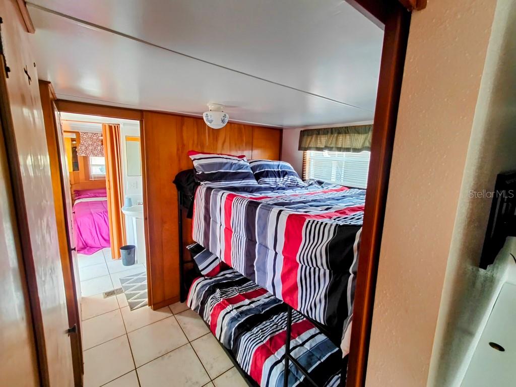 W7873778 Property Photo