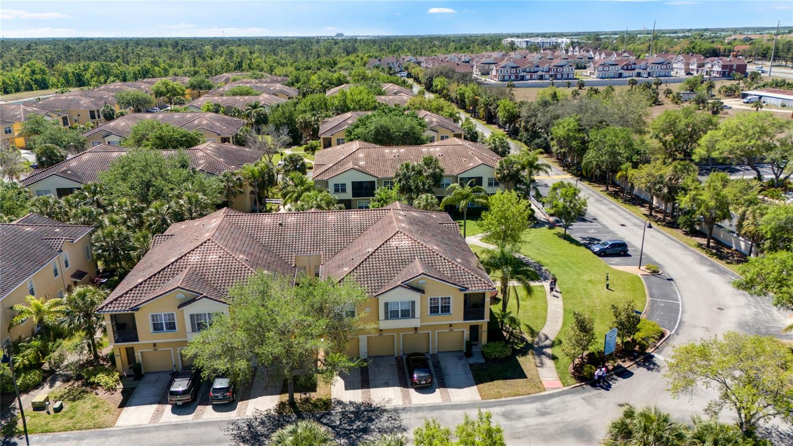 2898 OAKWATER DR #2898, KISSIMMEE, FL, 34747