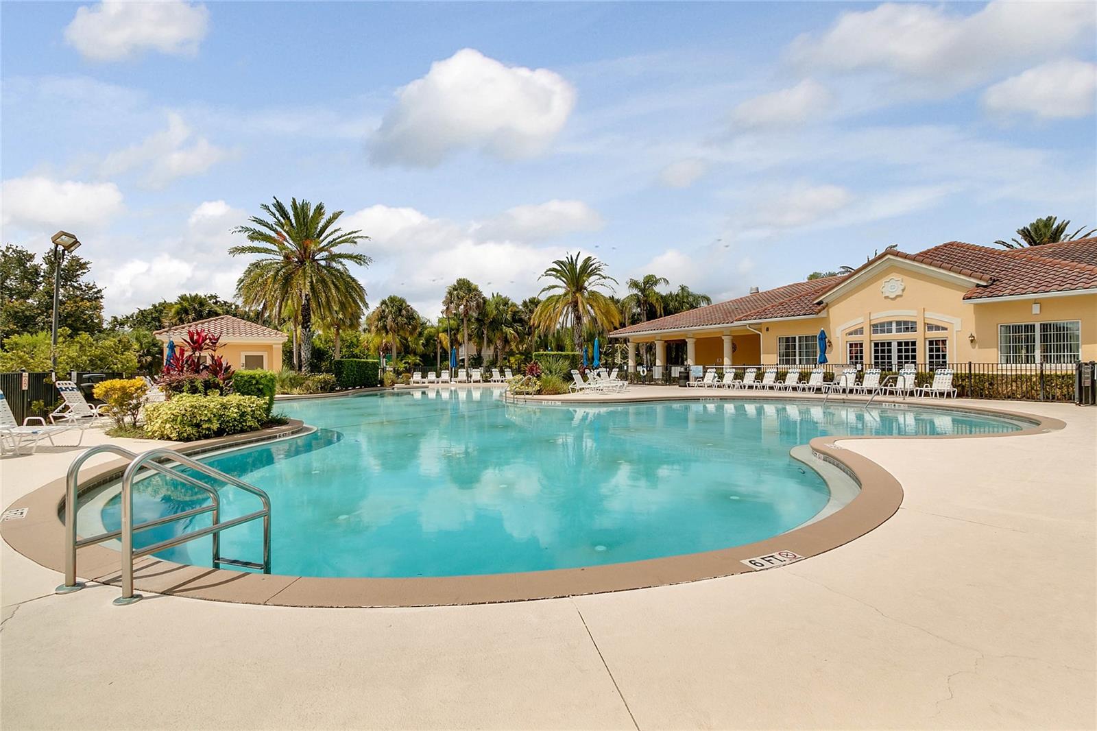 2898 OAKWATER DR #2898, KISSIMMEE, FL, 34747