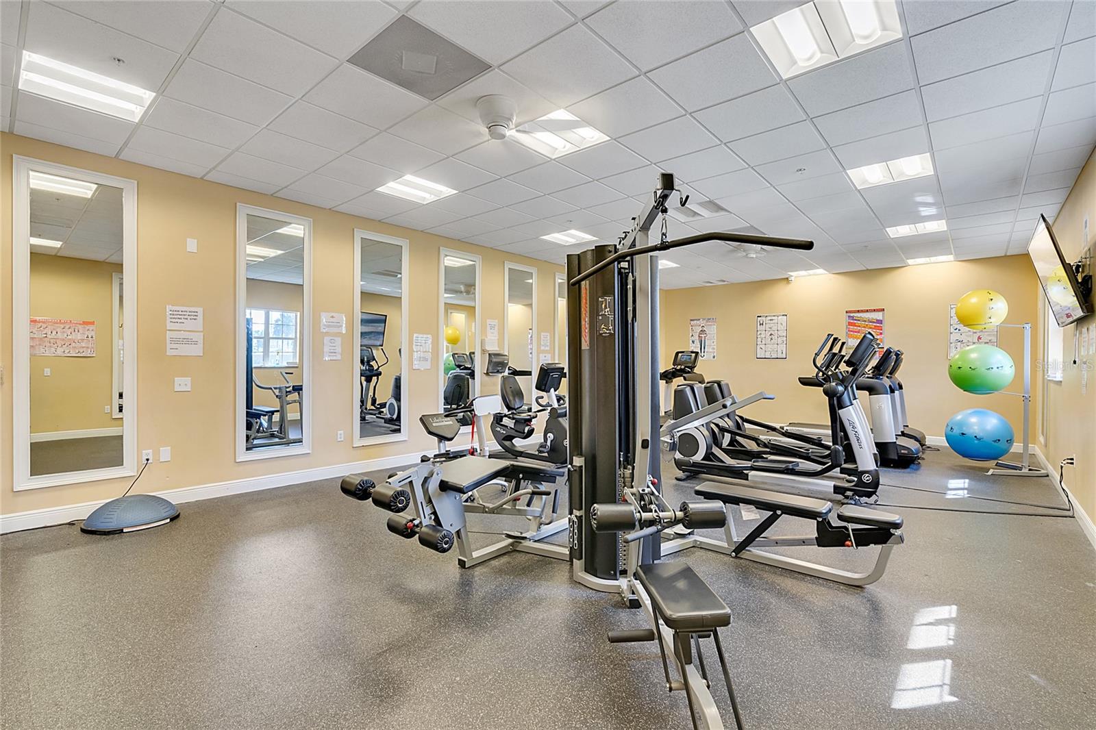 2898 OAKWATER DR #2898, KISSIMMEE, FL, 34747